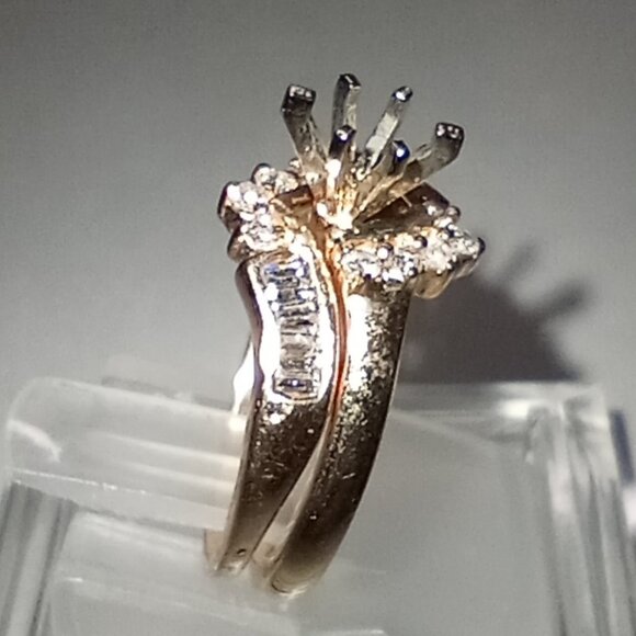 14Kt Yellow Gold 1/3-Carat Diamond 5x3mm Marquise Semi-Mount Wedding Ring Set - Picture 4 of 7